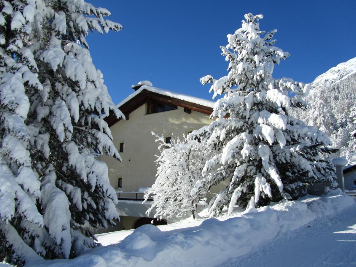 Residenz La Mora Apartment ลา ปุนท์-ชามูเอส-เชอ ภายนอก รูปภาพ