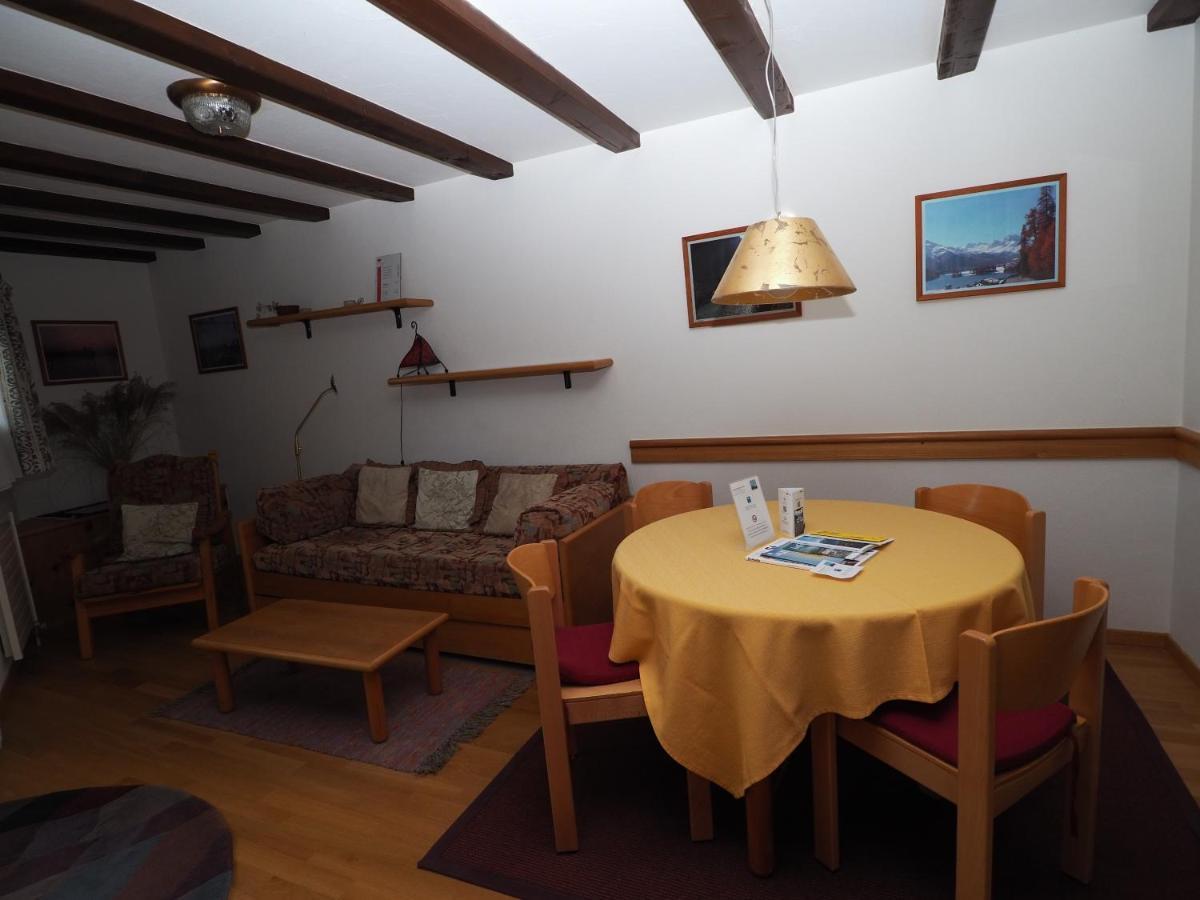 Residenz La Mora Apartment ลา ปุนท์-ชามูเอส-เชอ ภายนอก รูปภาพ
