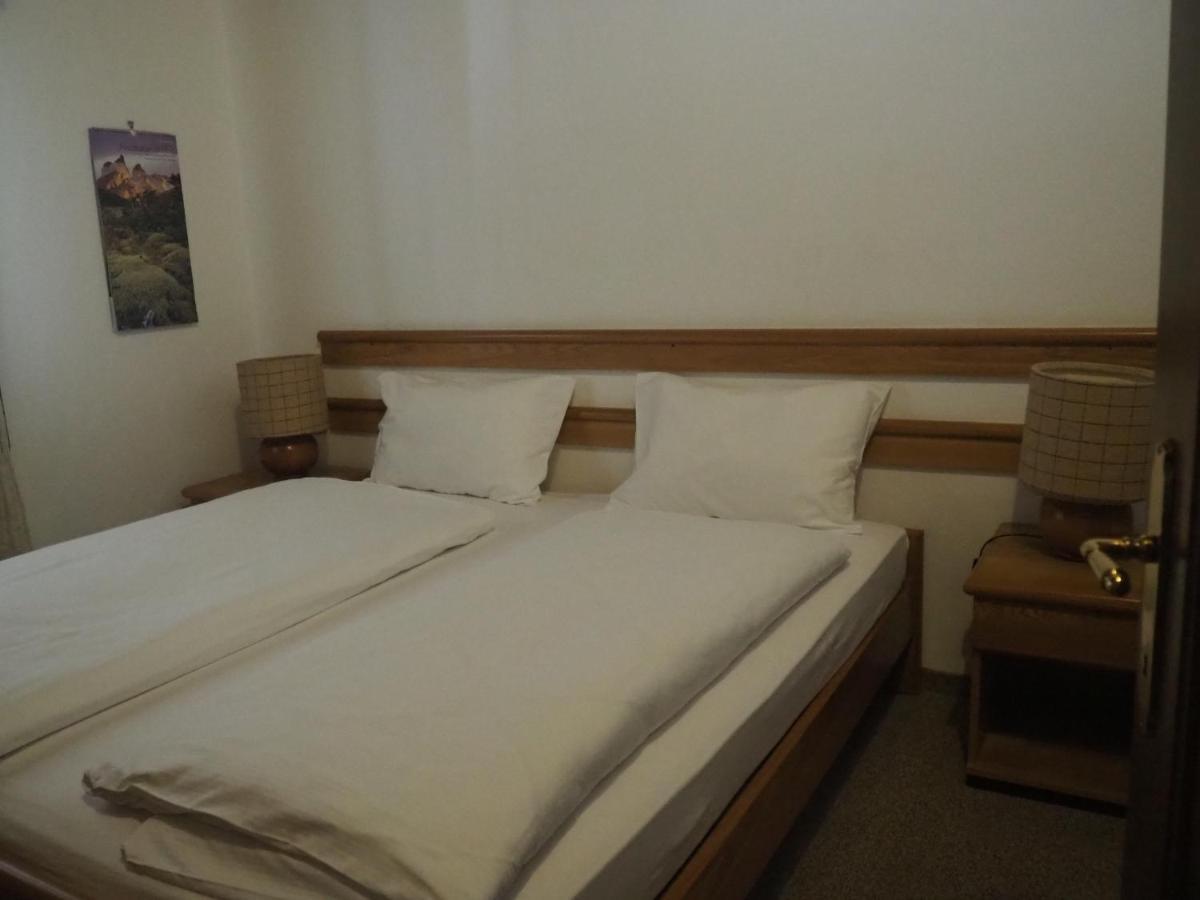 Residenz La Mora Apartment ลา ปุนท์-ชามูเอส-เชอ ภายนอก รูปภาพ