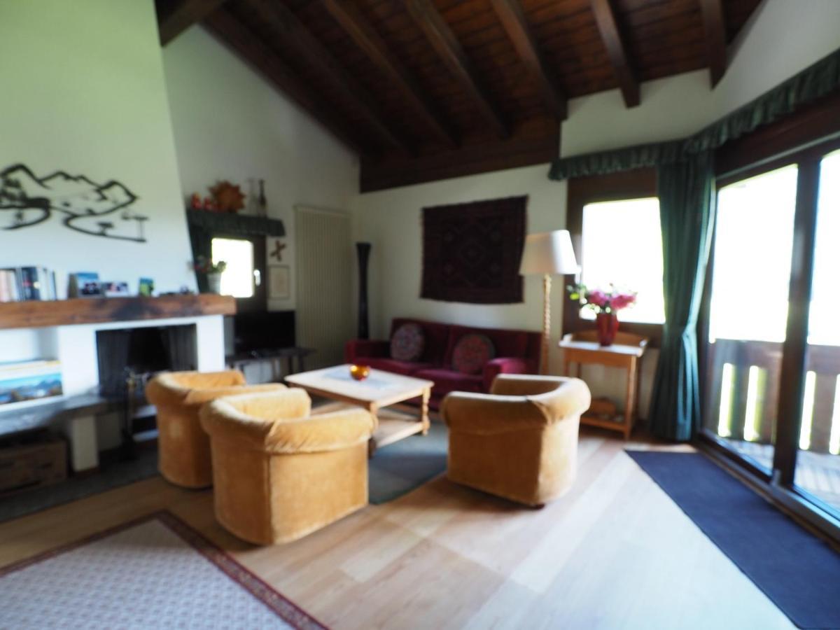 Residenz La Mora Apartment ลา ปุนท์-ชามูเอส-เชอ ภายนอก รูปภาพ